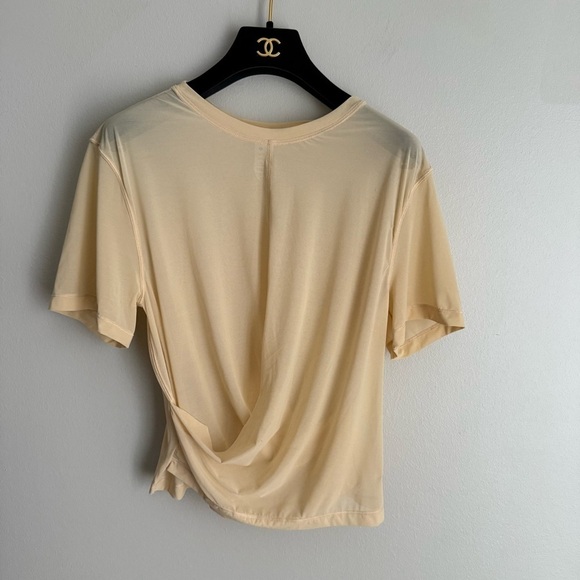 Lululemon Lightweight Mesh Reversible Yoga T-Shirt Prosecco size 6 - Picture 2 of 7